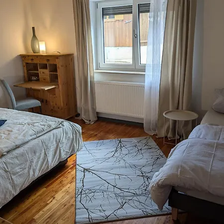 Gemuetliche Eg Wohnung Nahe Daa, Wuerzburg, A3, A7, A81, In Fuchsstadt Reichenberg  Eksteriør billede
