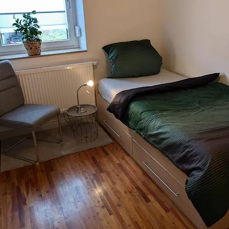 Gemuetliche Eg Wohnung Nahe Daa, Wuerzburg, A3, A7, A81, In Fuchsstadt Reichenberg  Eksteriør billede