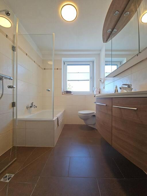 Gemuetliche Eg Nahe Daa, Wuerzburg, A3, A7, A81, In Fuchsstadt Apartment